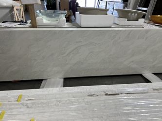 Quartz Countertop/Volakas Waves