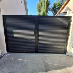 Custom Gates 