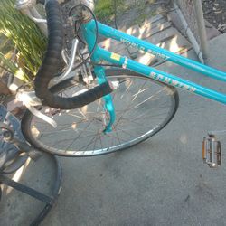 26" Schwinn Bike $75 Obo