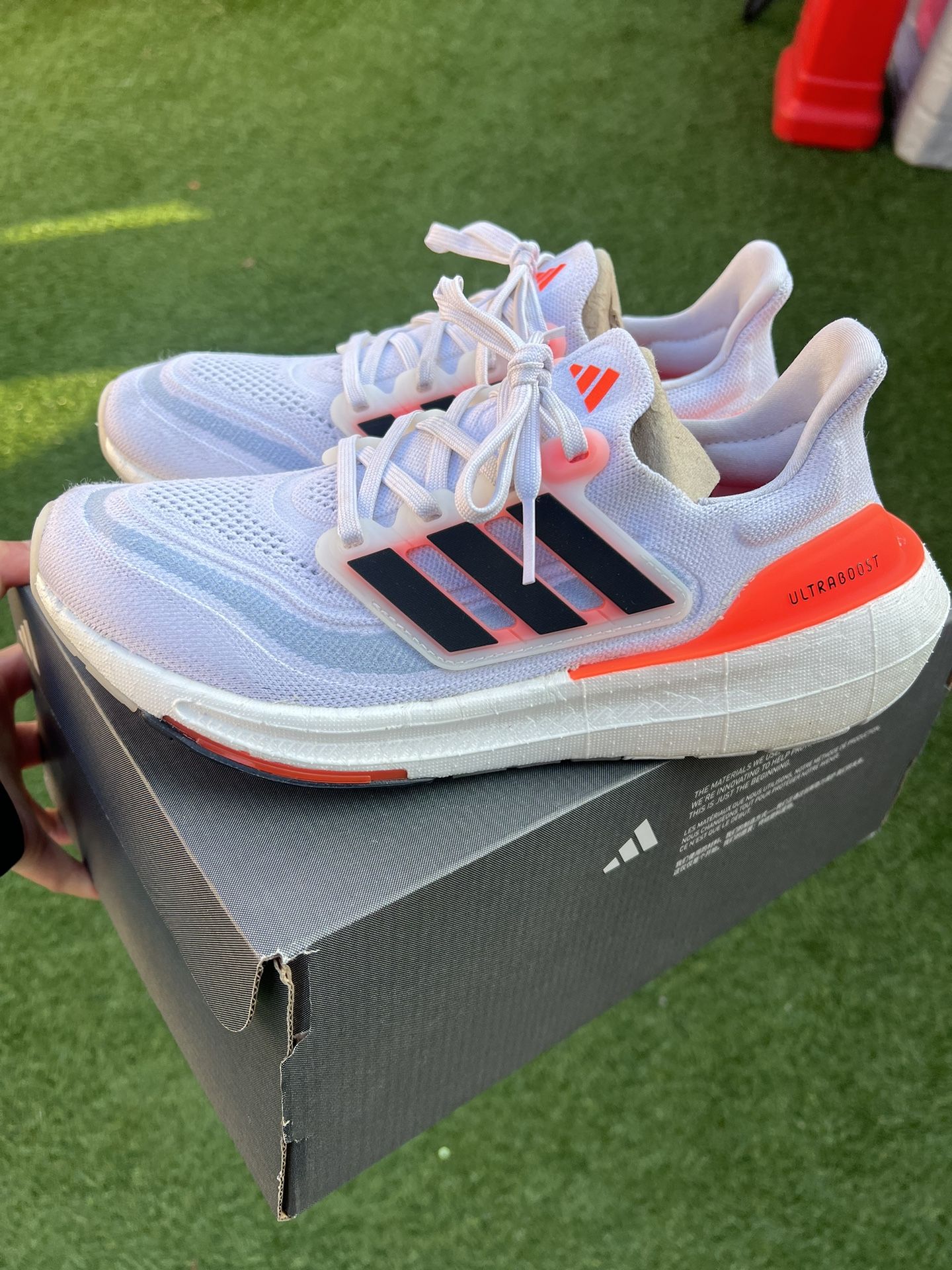 Women’s Ultraboost Light W