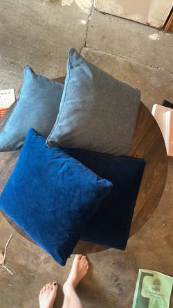 Set of 4 Decorative Throw Pillows