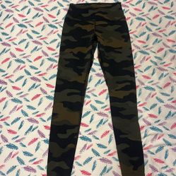 Women’s PINK VS Camo Leggings