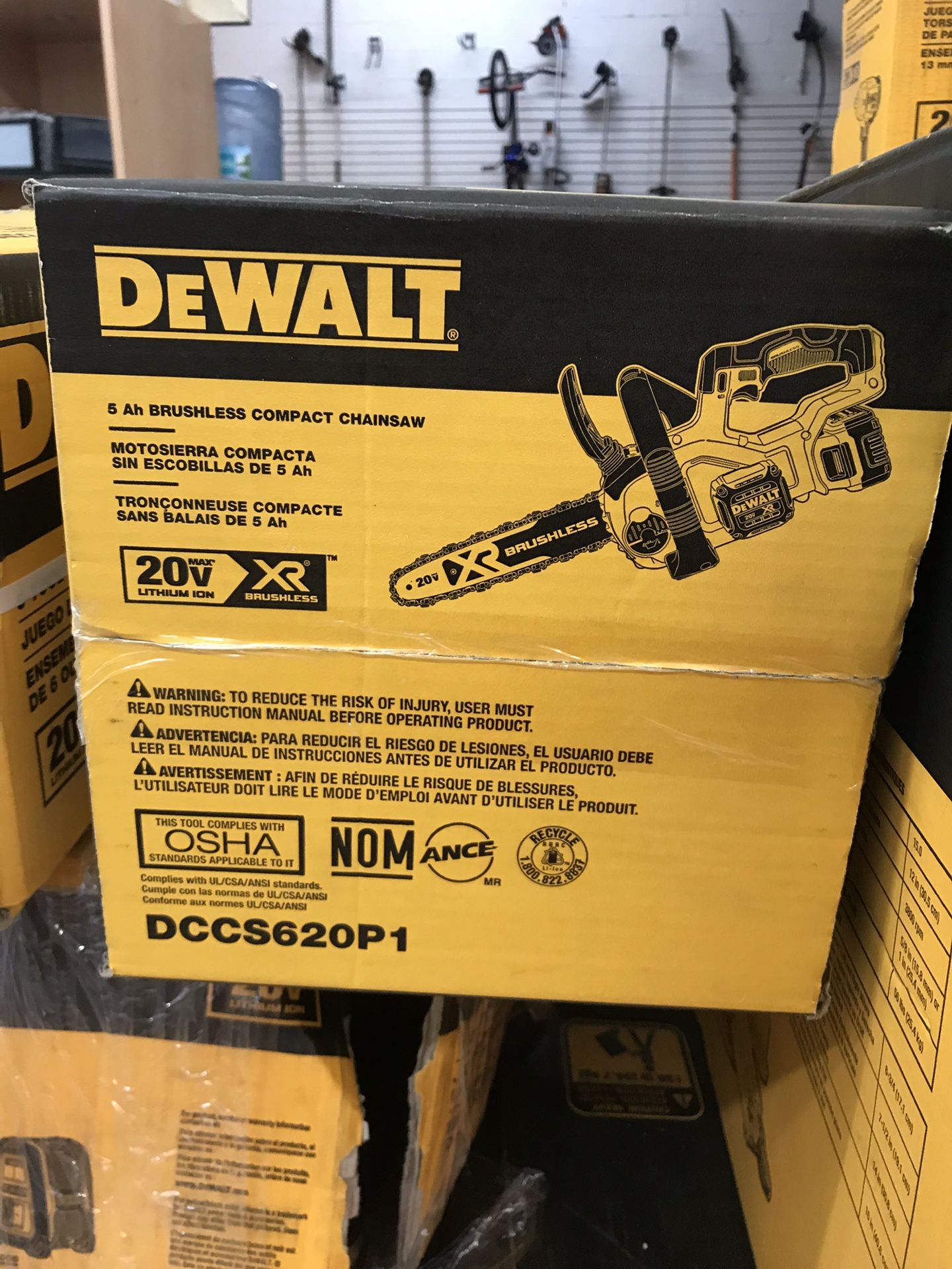 Dewalt 5ah brushless compact chainsaw