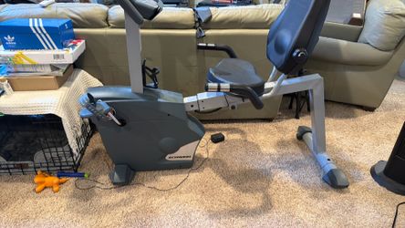 Schwinn recumbent trainer (electric)