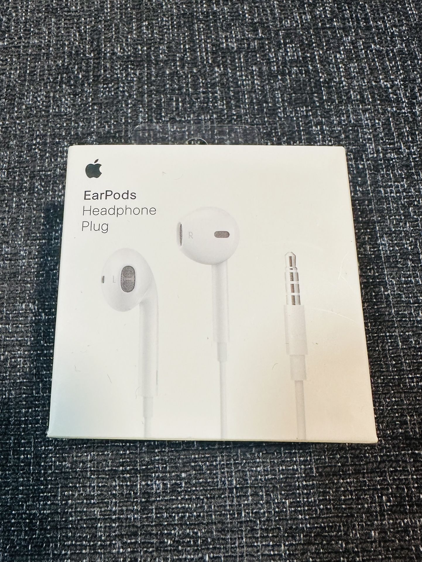 EarPods Headphone With 3.5mm Plug New $10.