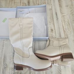 Women Boots Size 9-9.5