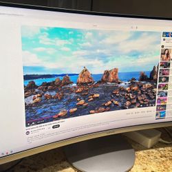 Samsung 34" Thunderbolt™ 3 Curved Monitor with 21:9 Wide Screen