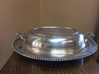 Stainless steel covered serving dish