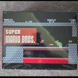 Super Mario Collectors Box -New