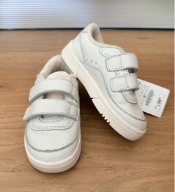 New with tags, Zara Leather Cream shoes, Size 7 T