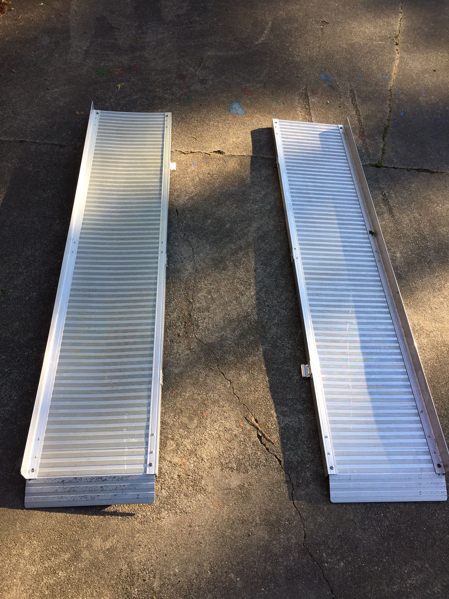 1200 lbs. Capacity 30-1/4 in. x 72 in. Convertible Aluminum Loading Ramp