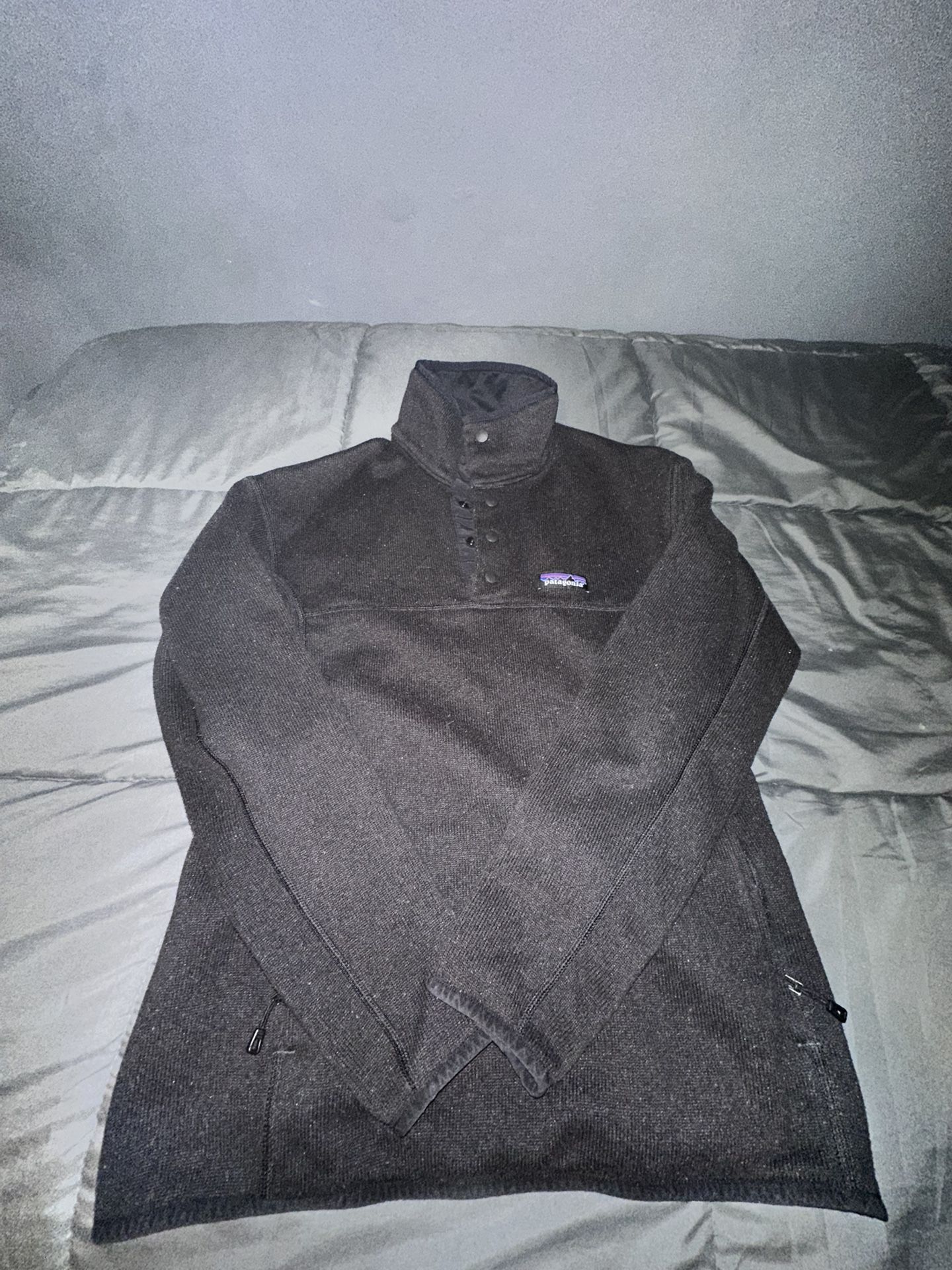 Woman’s Patagonia Quarter Button Up