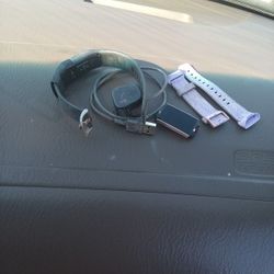 Fitbits With Charger