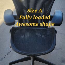 Size A Herman Miller Aeron Office Desk Gaming Chair 