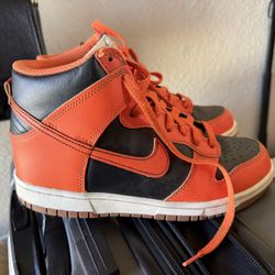 nikes