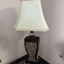 $10 Lamp/Lámpara 