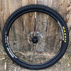 Maxxis Minion Tire On Bontrager Connection Wheel 