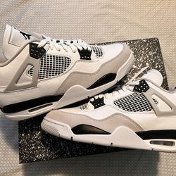 Air Jordan 4 Military Black