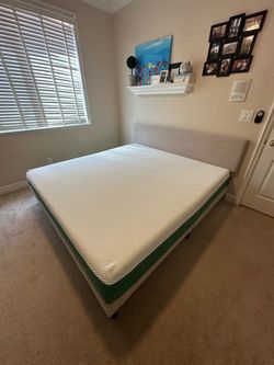 King platform bed - mattress and adjustable headboard and Frame - like new