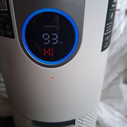 Shark Air Purifier – Like New, Used Only 6 Times (Retail $400)