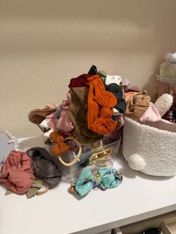 Fully bag of baby bows