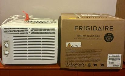 Frigidaire 5,000 BTU Window Air Conditioner – Used, Works Good