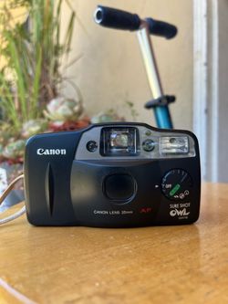 Canon Sure Shot Owl Date 35mm Film Camera