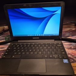 Samsung Chrome Laptop 