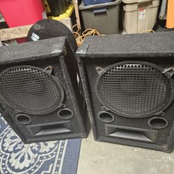 Speakers MONITORS Passive Pair 400 Watts Price Is For Both