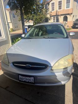 2003 Ford Taurus