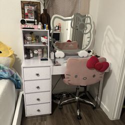 hello kitty vanity set