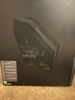 GAMING PC AND A 32 INCH OLED MONITOR
