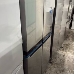 Whirlpool French Door refrigerator four door refrigerator