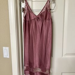 VS Nightgown 