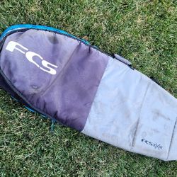 SURFBOARD BAG padded, great condition, fits up to a 6' board