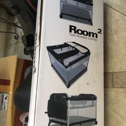 Crib With Changing Table 