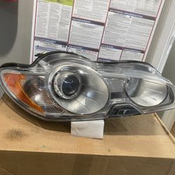 2009-2012 Jaguar XF Right Headlight 
