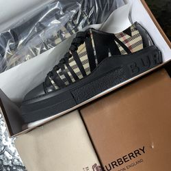 Burberry Shoes 