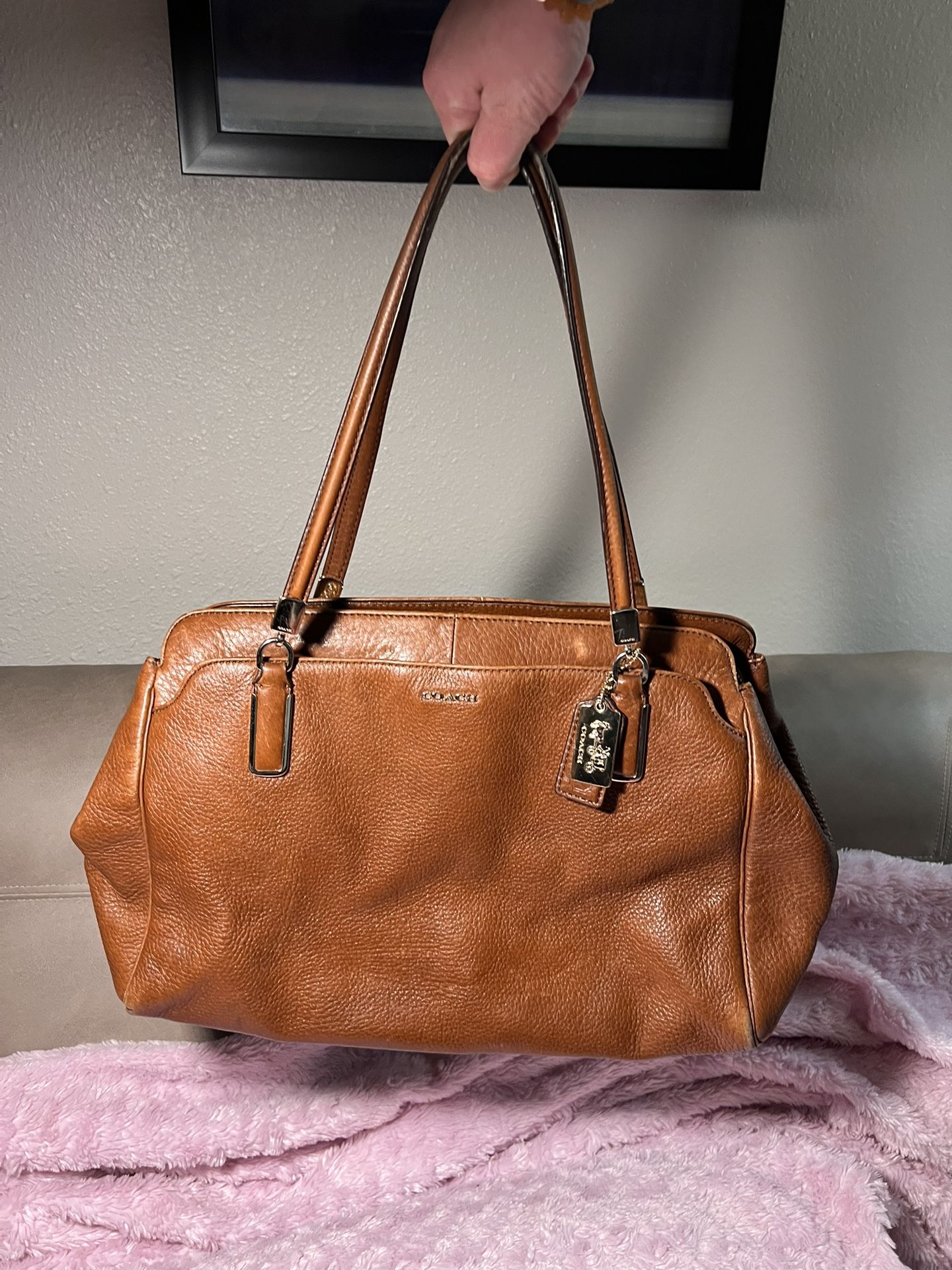 Vintage brown Leather Coach Bag authenticated