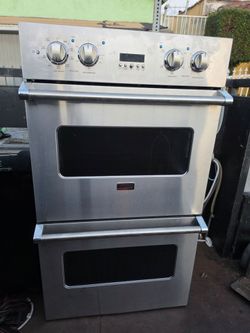 Viking electric oven. Size: 52"H x 29.5"W x 26"D