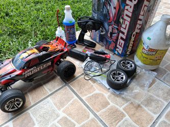 Traxxas Nitro Rustler RC Car with Accessories