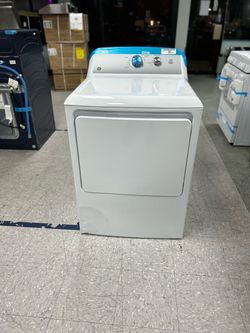GE White Front-Load Dryer Gas
