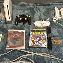 Nintendo Wii + 3 Games + Controllers