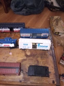 9 trains  for sale  HO