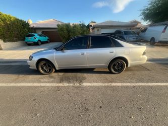 Toyota avalo 2003