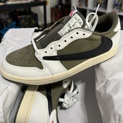 Travis Scott x Air Jordan 1 Medium Olive