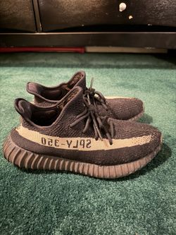 Adidas Yeezy 350 Size 9.5