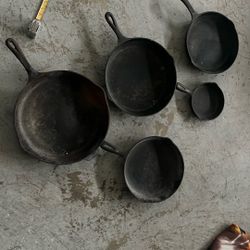 Camping  Cast Iron Frying Pan
