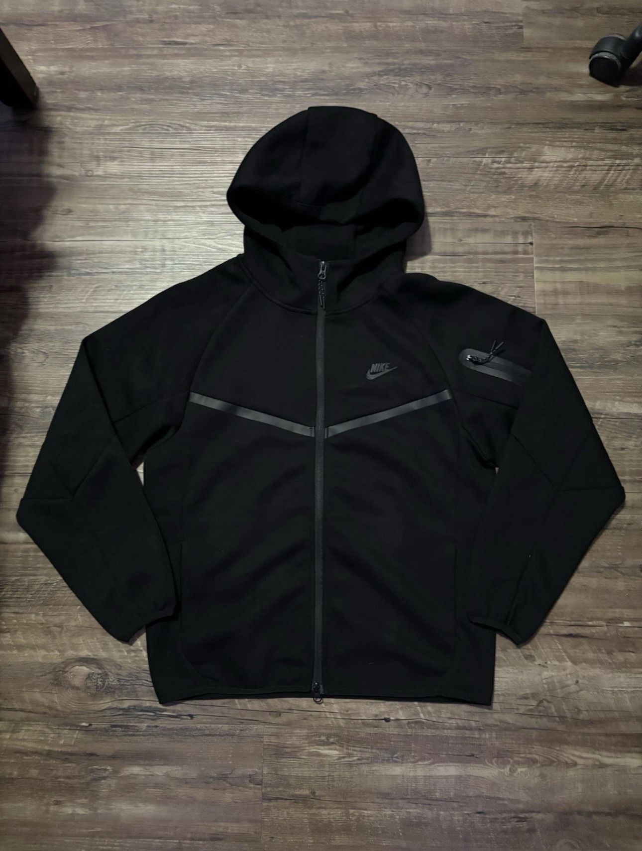 Black Nike Tech Fleece