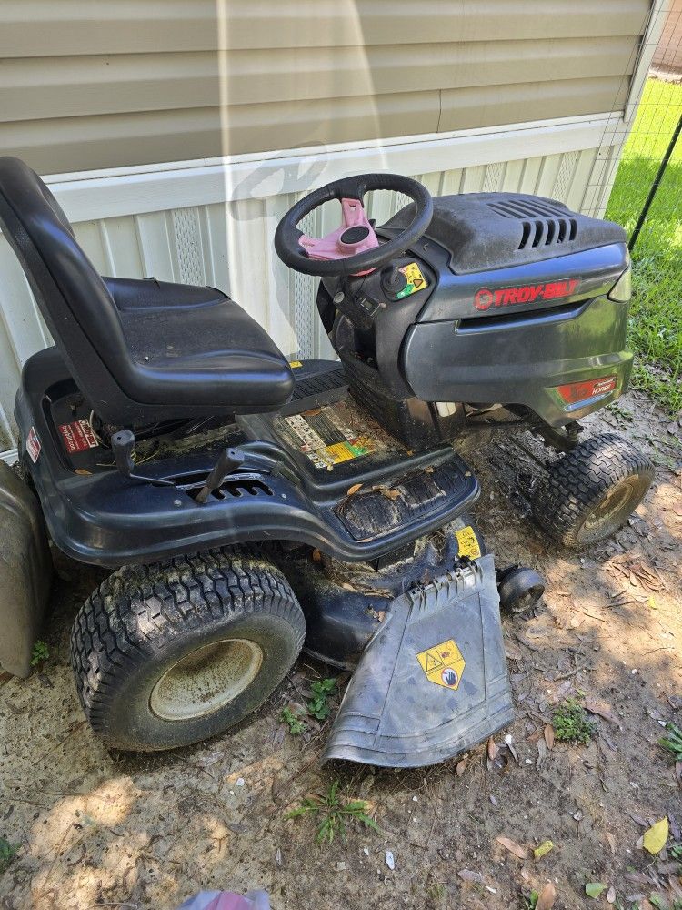 2012 Troy-Bilt Horse Riding Mower